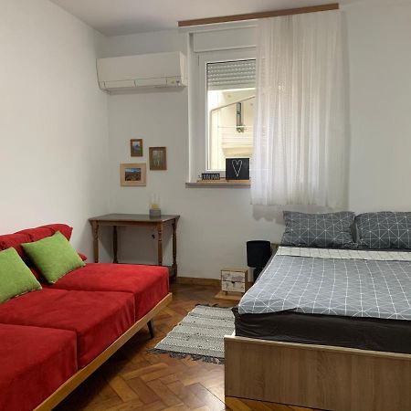 New Episode - Apartment With Private Parking ลูบลิยานา ภายนอก รูปภาพ