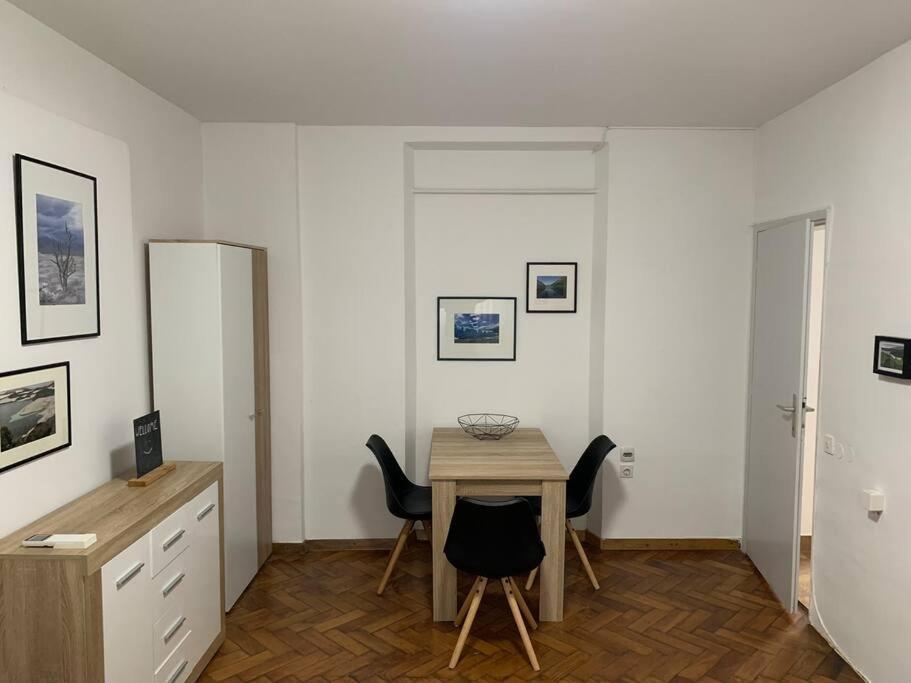 New Episode - Apartment With Private Parking ลูบลิยานา ภายนอก รูปภาพ